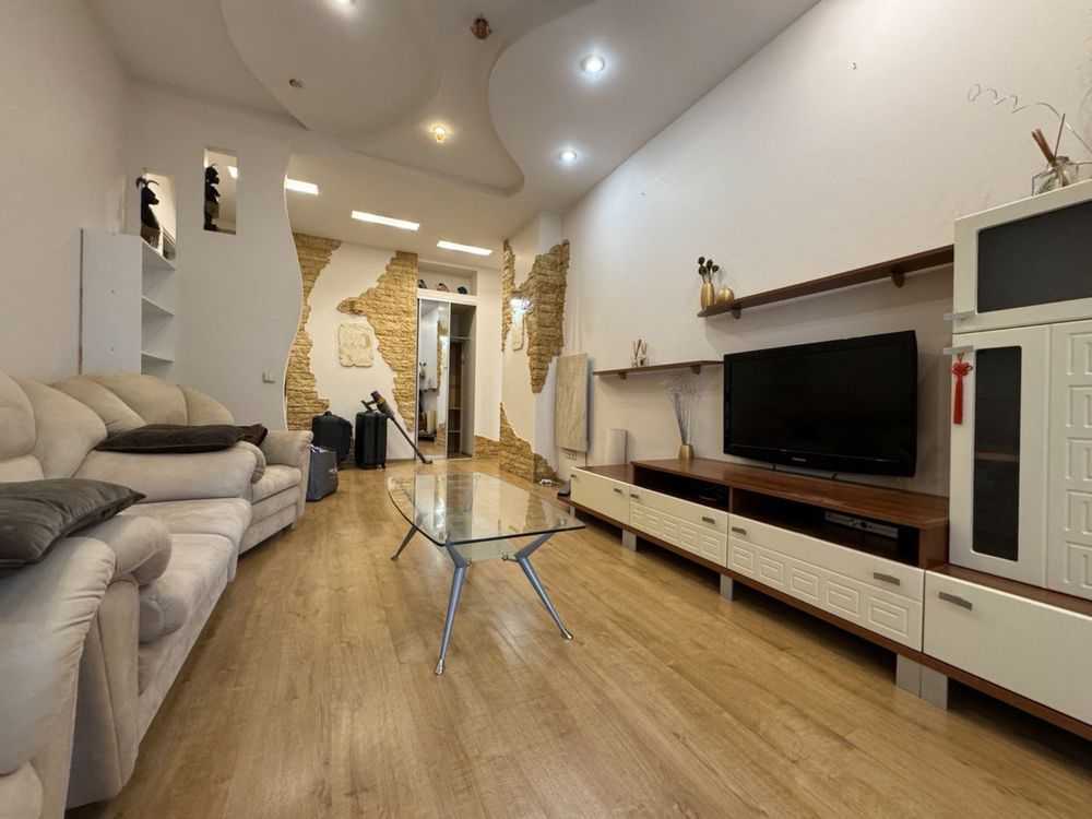 Аренда 2-комнатной квартиры 56 м², Дмитрия Яворницкого просп., 53А