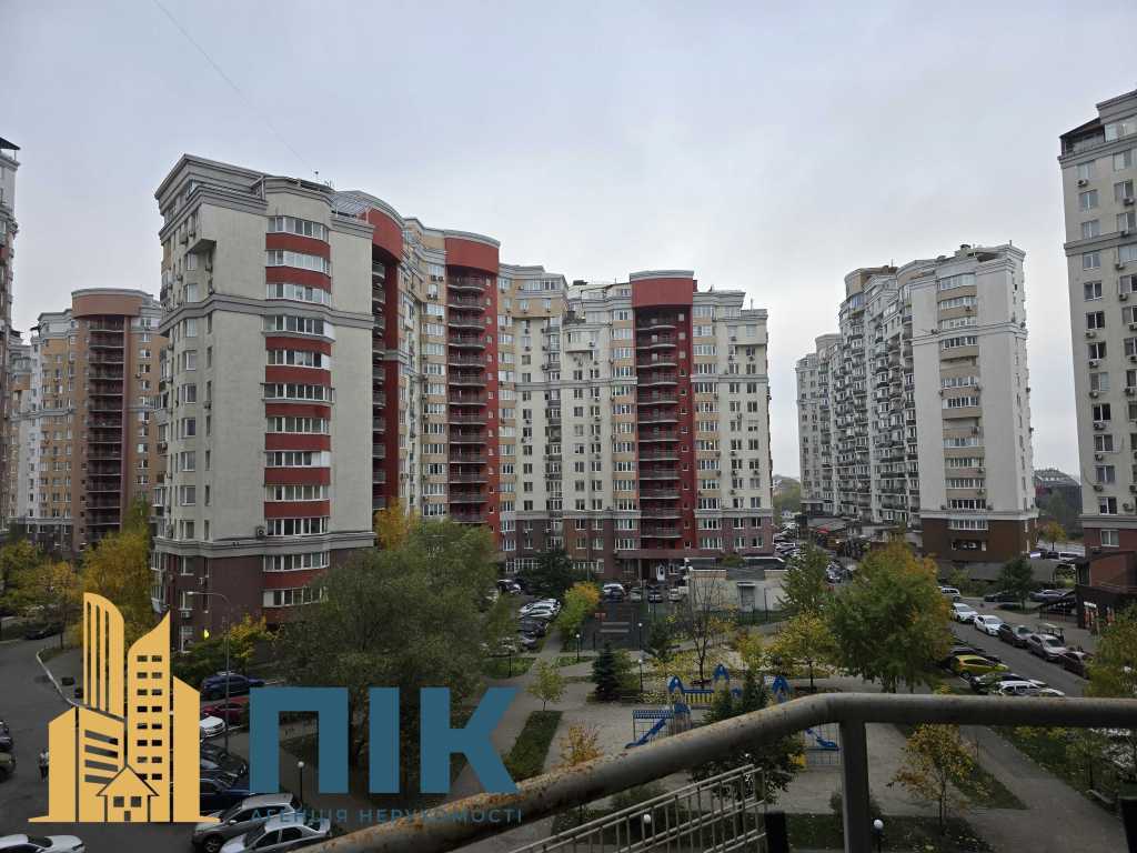 Продажа 3-комнатной квартиры 101 м², Степана Ковнира ул., Рудницкого, 3/7