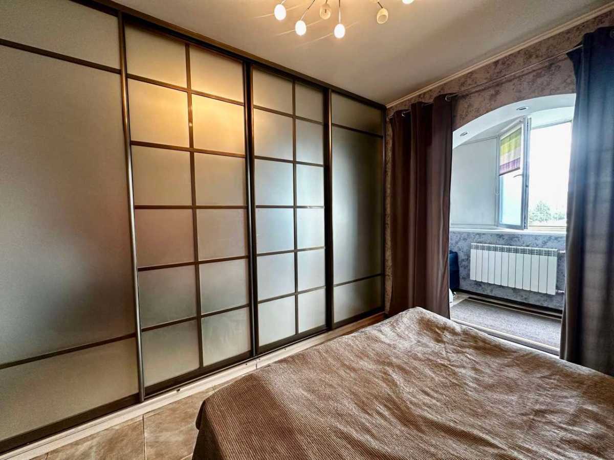 Продажа 3-комнатной квартиры 84 м², Ревуцкого ул., 36/2