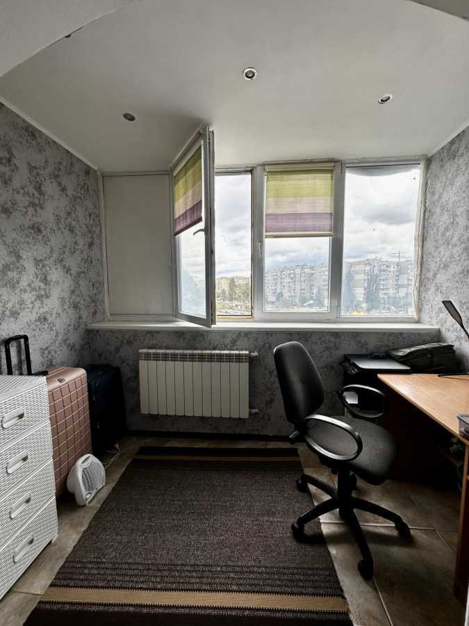Продажа 3-комнатной квартиры 84 м², Ревуцкого ул., 36/2