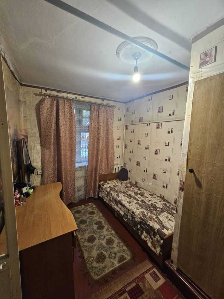 Продаж 1-кімнатної квартири 32 м², Колонтаївська вул.