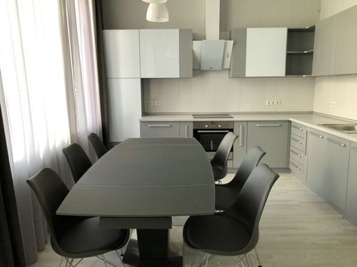 Оренда 2-кімнатної квартири 70 м², Верховної Ради бул., 21Б