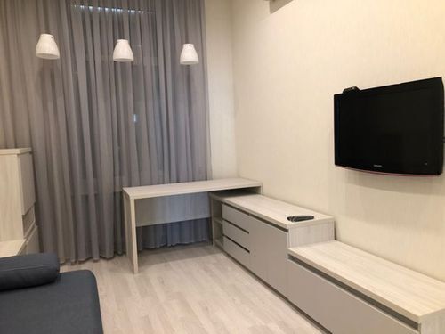 Оренда 2-кімнатної квартири 70 м², Верховної Ради бул., 21Б