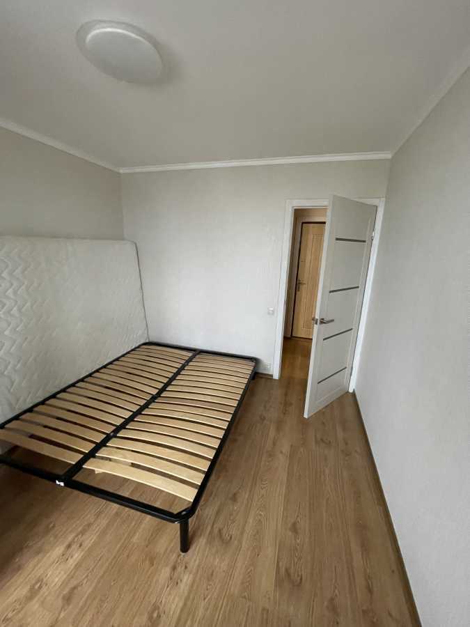 Оренда 2-кімнатної квартири 46 м², Амвросія Бучми вул., 8