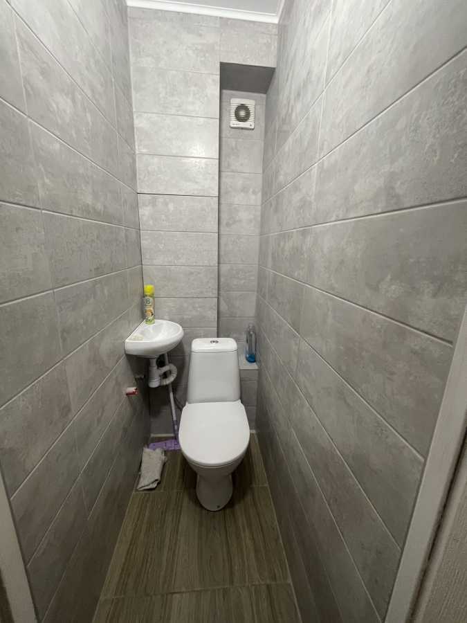 Оренда 2-кімнатної квартири 46 м², Амвросія Бучми вул., 8