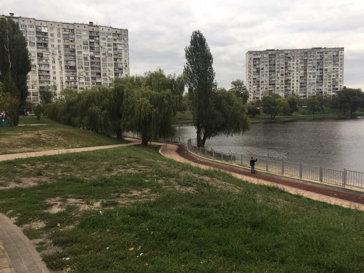 Оренда 2-кімнатної квартири 46 м², Амвросія Бучми вул., 8