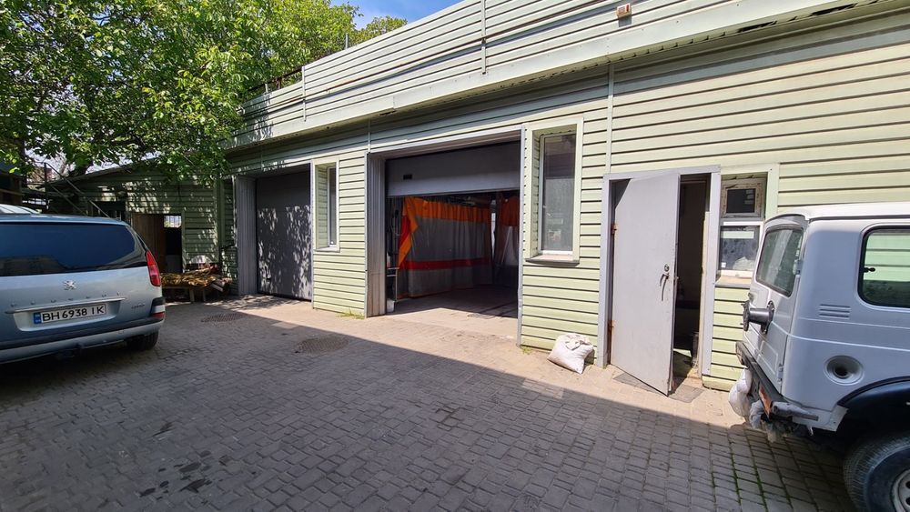 Оренда автосервісу 300 м², Малиновского Маршала вул.