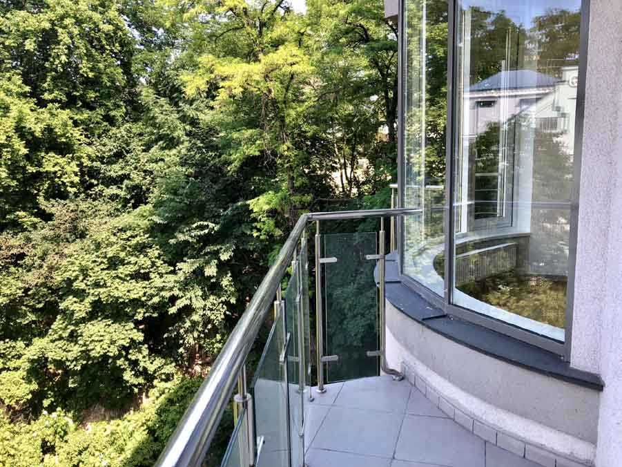 Продажа 4-комнатной квартиры 177 м², Ивана Франко ул., 11