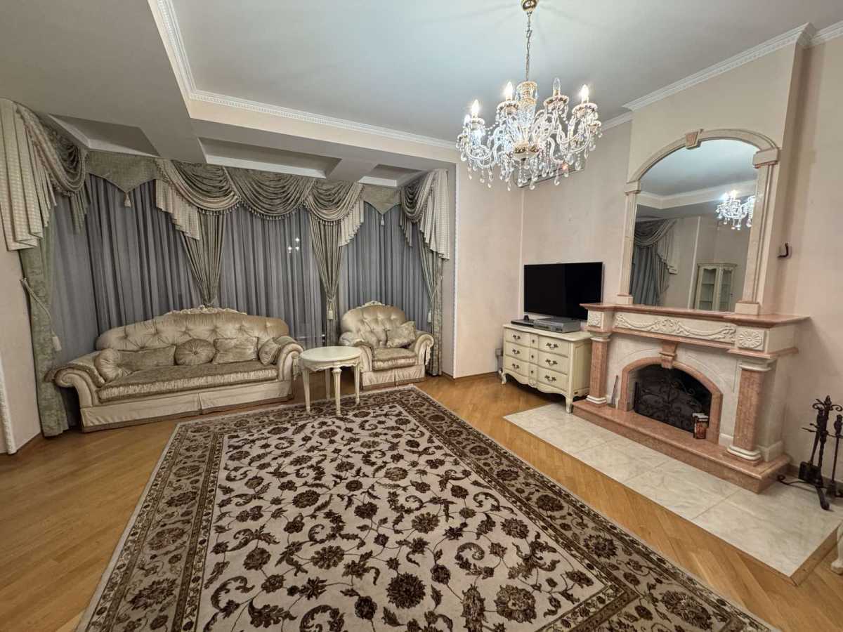 Аренда дома 1050 м², Ужгородская ул.