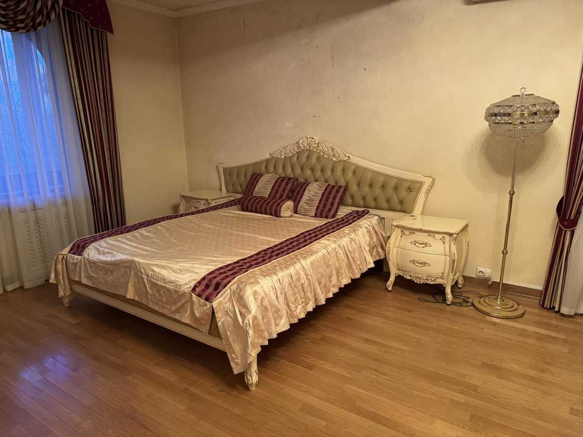 Аренда дома 1050 м², Ужгородская ул.