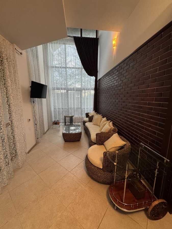 Аренда дома 1050 м², Ужгородская ул.