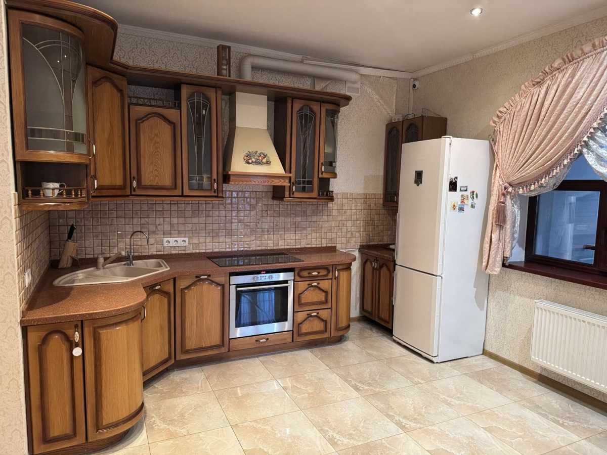 Аренда дома 1050 м², Ужгородская ул.