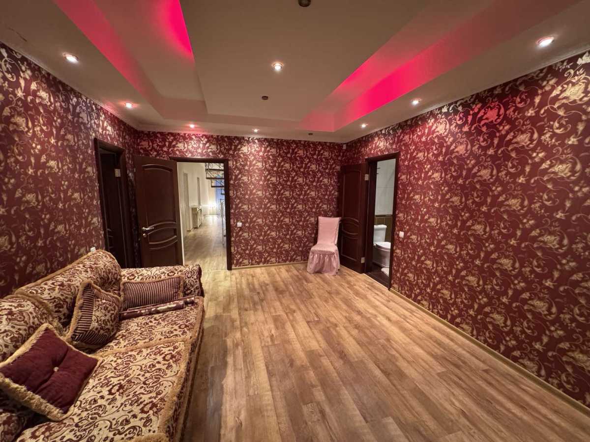 Аренда дома 1050 м², Ужгородская ул.