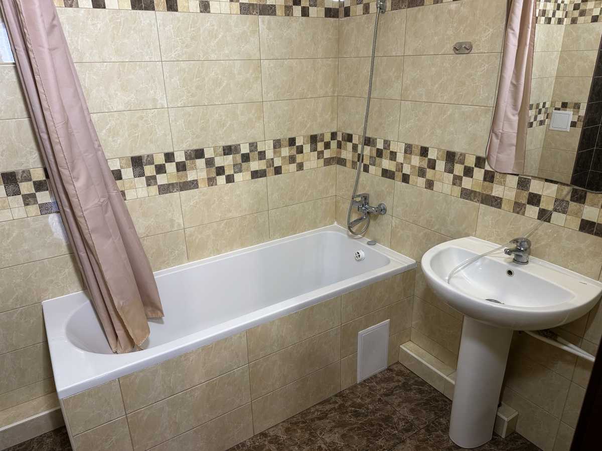 Продажа 3-комнатной квартиры 80 м², Елены Пчилки ул., 3