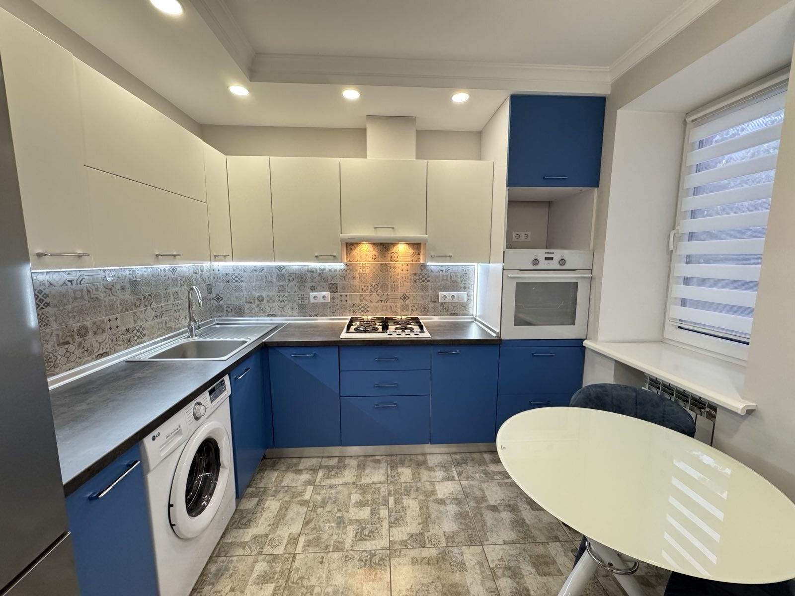 Продажа 3-комнатной квартиры 70 м², Александровская ул.