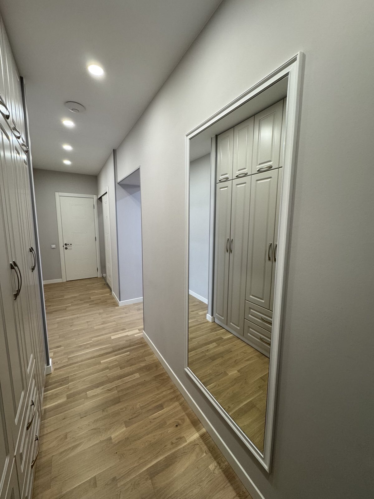 Продажа 3-комнатной квартиры 70 м², Александровская ул.