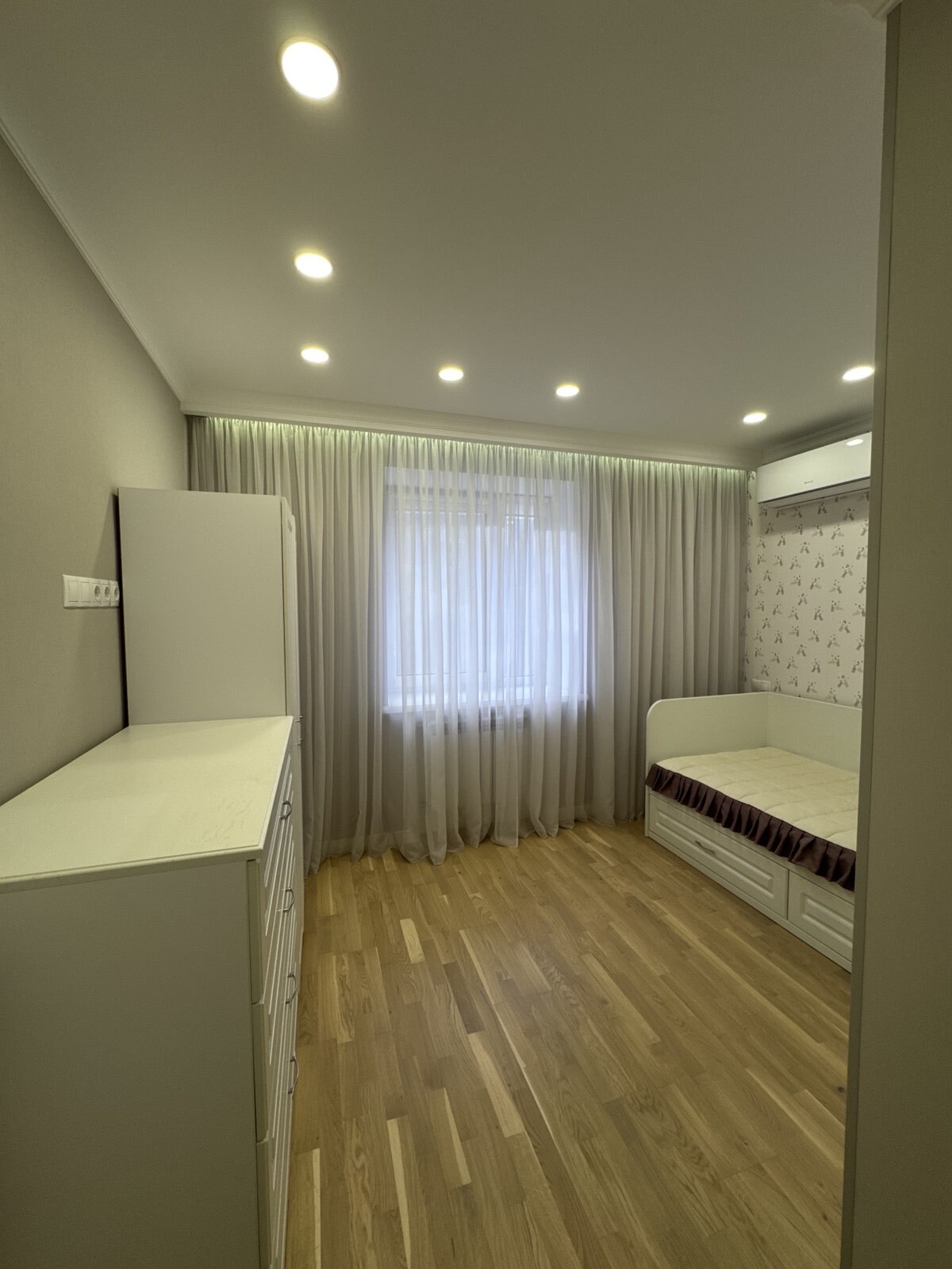 Продажа 3-комнатной квартиры 70 м², Александровская ул.