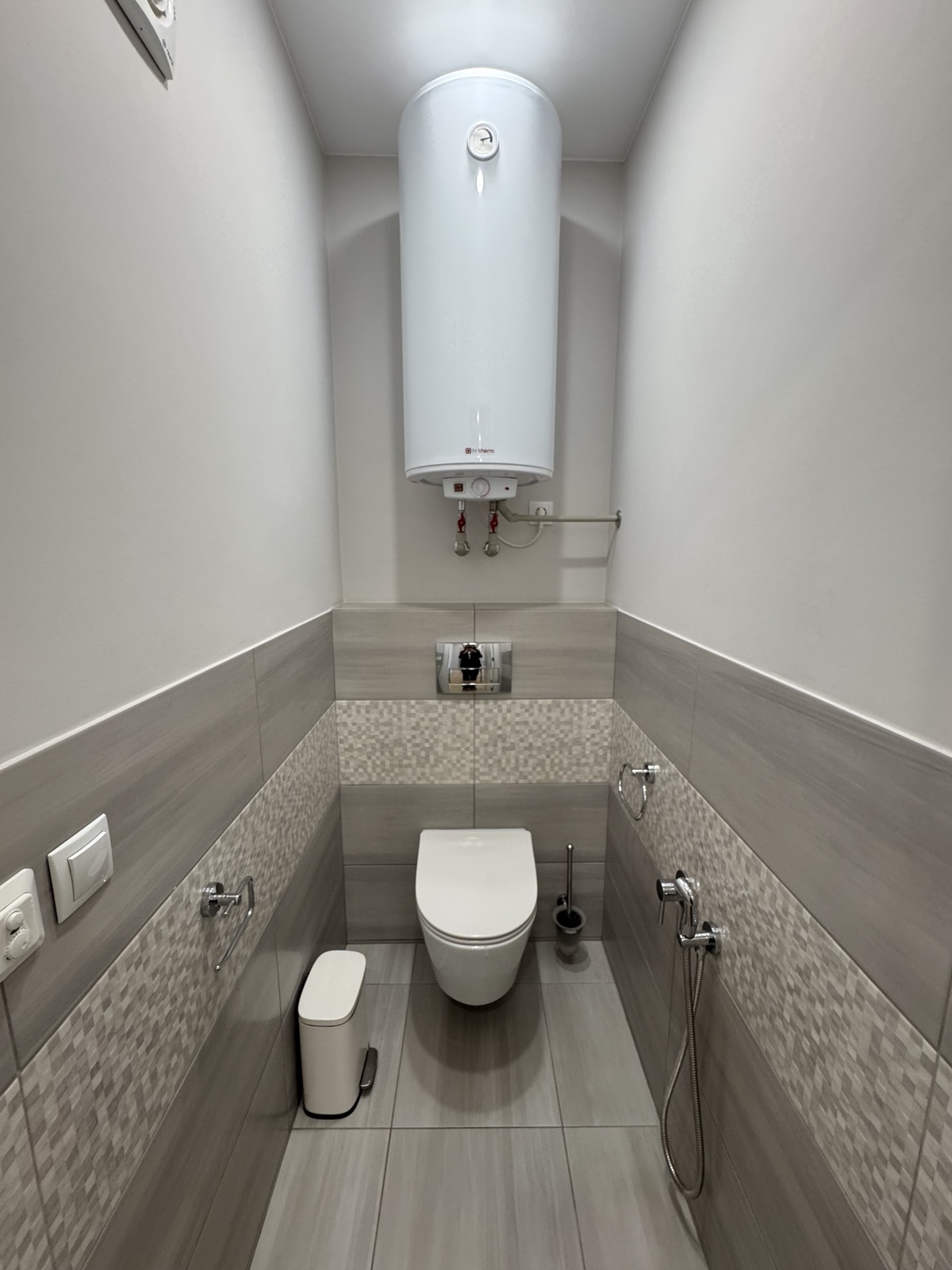 Продажа 3-комнатной квартиры 70 м², Александровская ул.