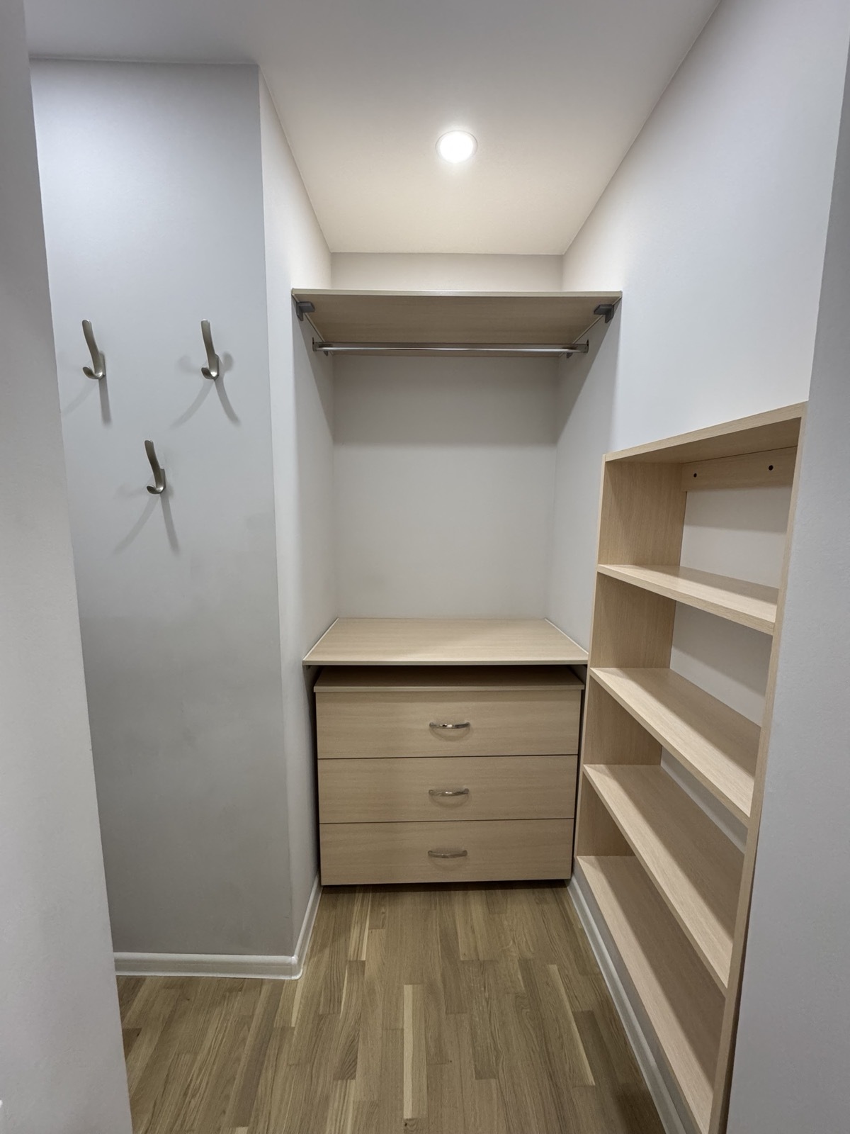 Продажа 3-комнатной квартиры 70 м², Александровская ул.