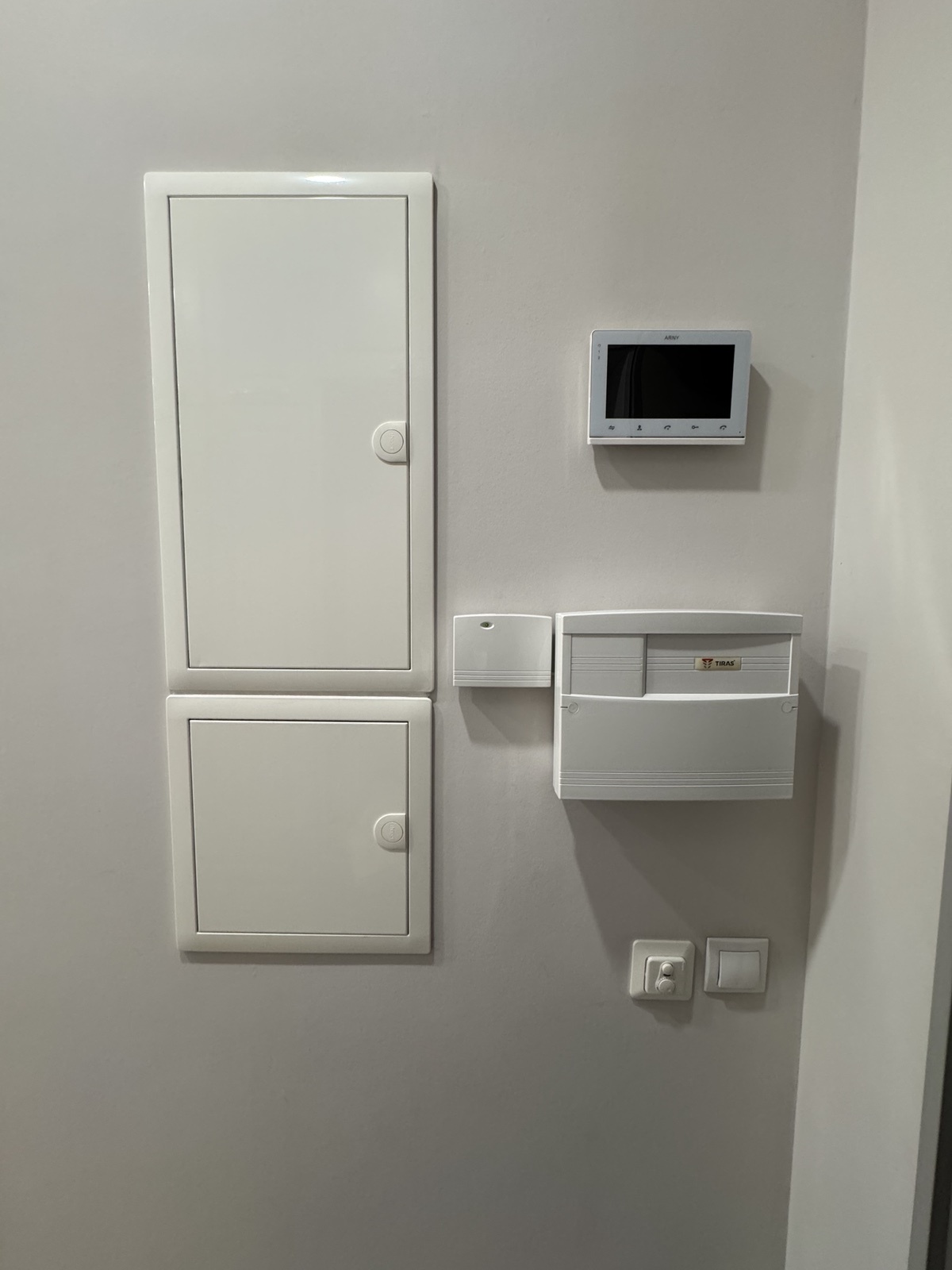 Продажа 3-комнатной квартиры 70 м², Александровская ул.