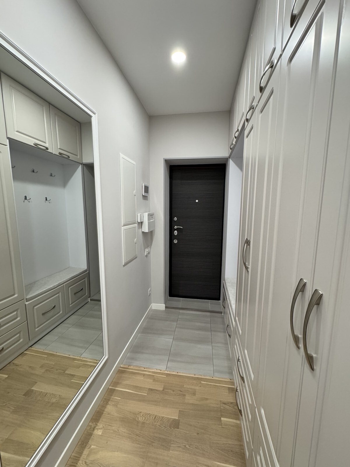 Продажа 3-комнатной квартиры 70 м², Александровская ул.