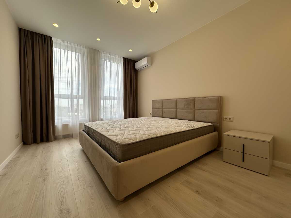 Аренда 2-комнатной квартиры 78 м², Олеся Бабия ул., Бердника, 1в