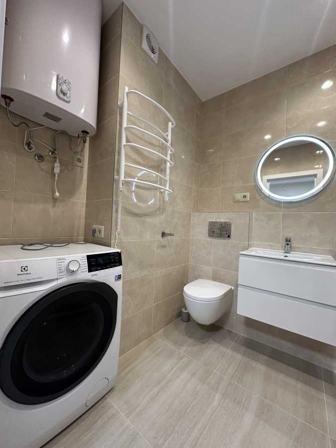 Аренда 2-комнатной квартиры 78 м², Олеся Бабия ул., Бердника, 1в