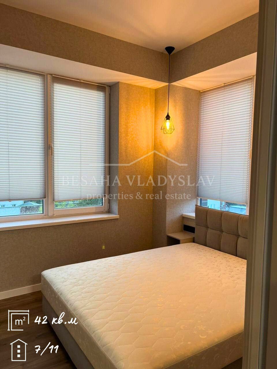 Продажа 2-комнатной квартиры 42 м², Троицкая пл.