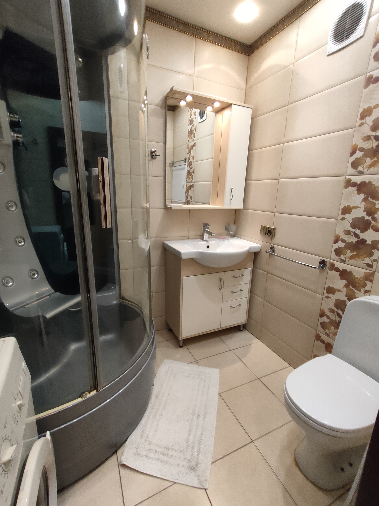 Оренда 2-кімнатної квартири 45 м², Дружби Народів бул., 8