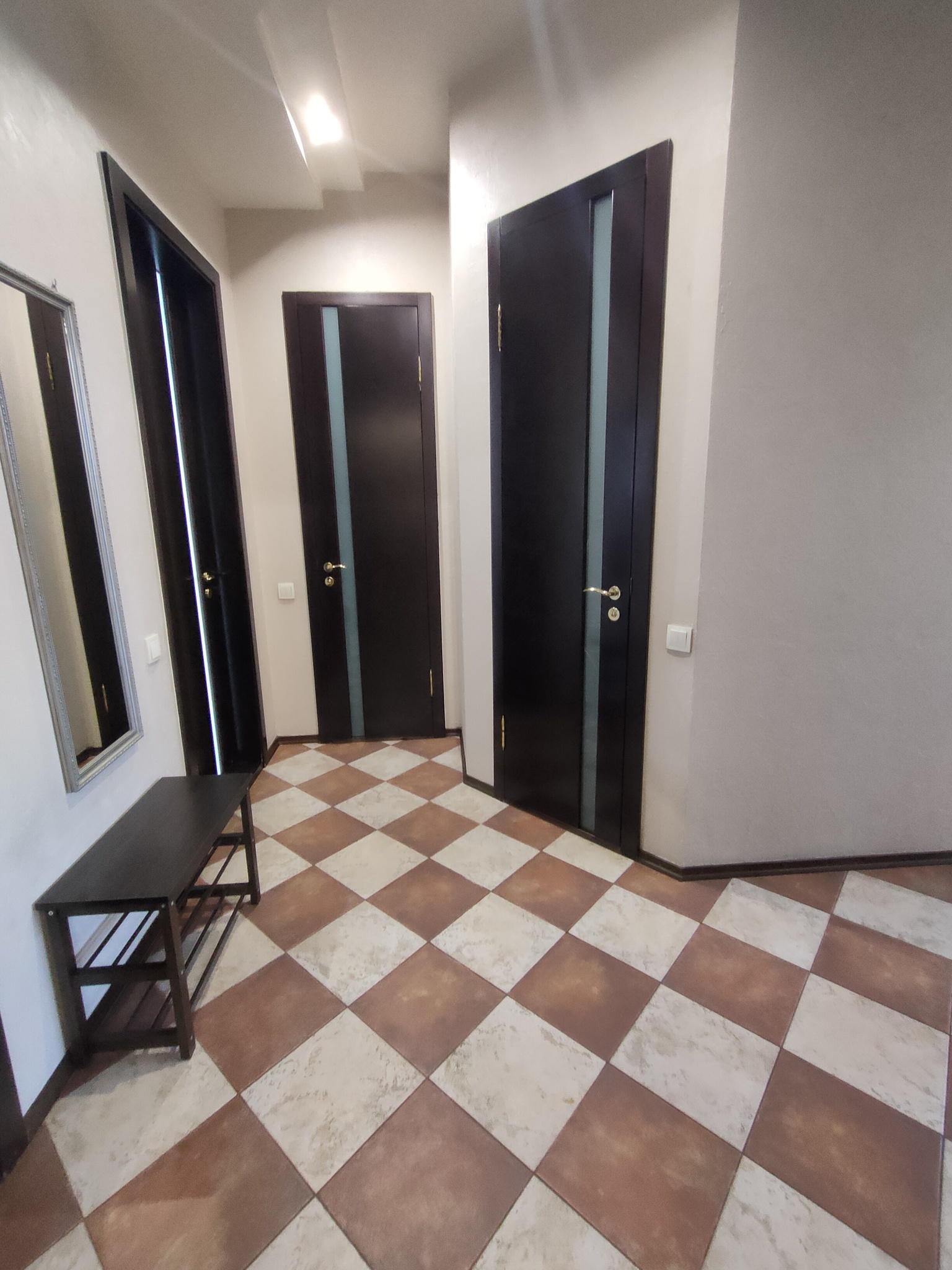 Оренда 3-кімнатної квартири 86 м², Володимирська вул., 49А