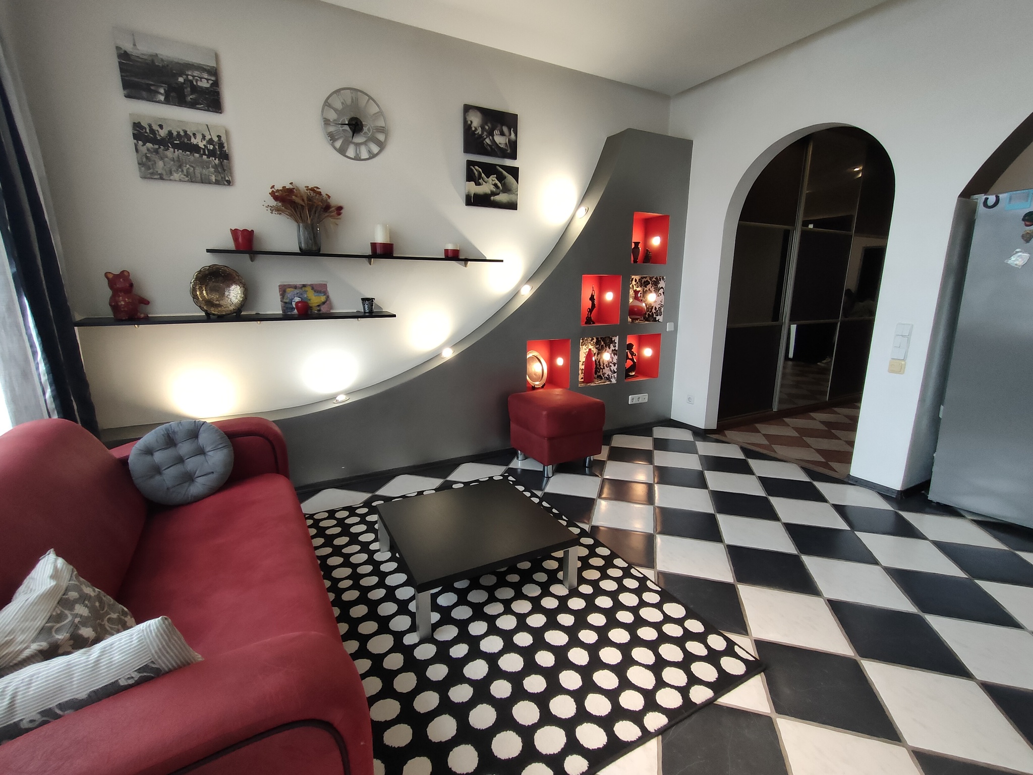 Оренда 3-кімнатної квартири 86 м², Володимирська вул., 49А