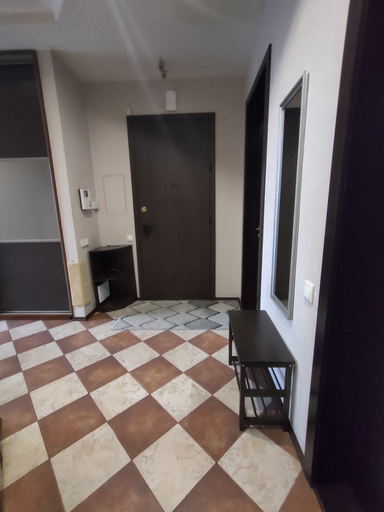 Оренда 3-кімнатної квартири 86 м², Володимирська вул., 49А