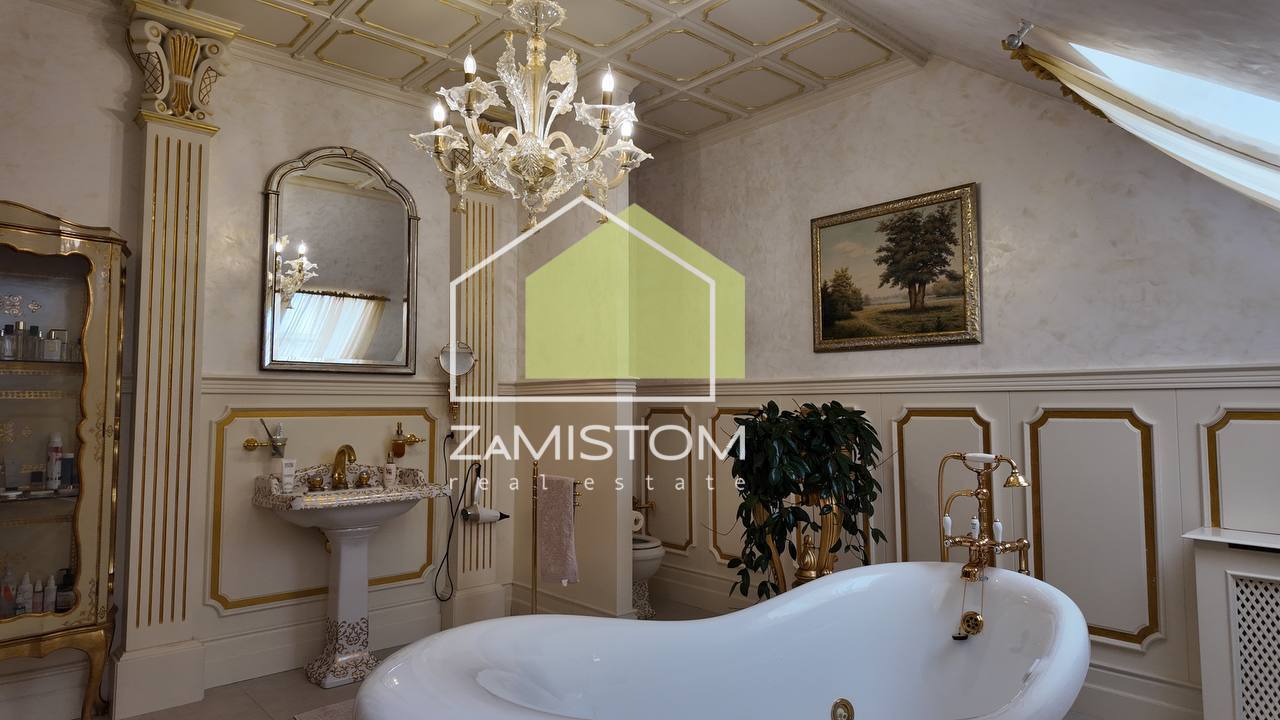 Продажа коттеджа 680 м²