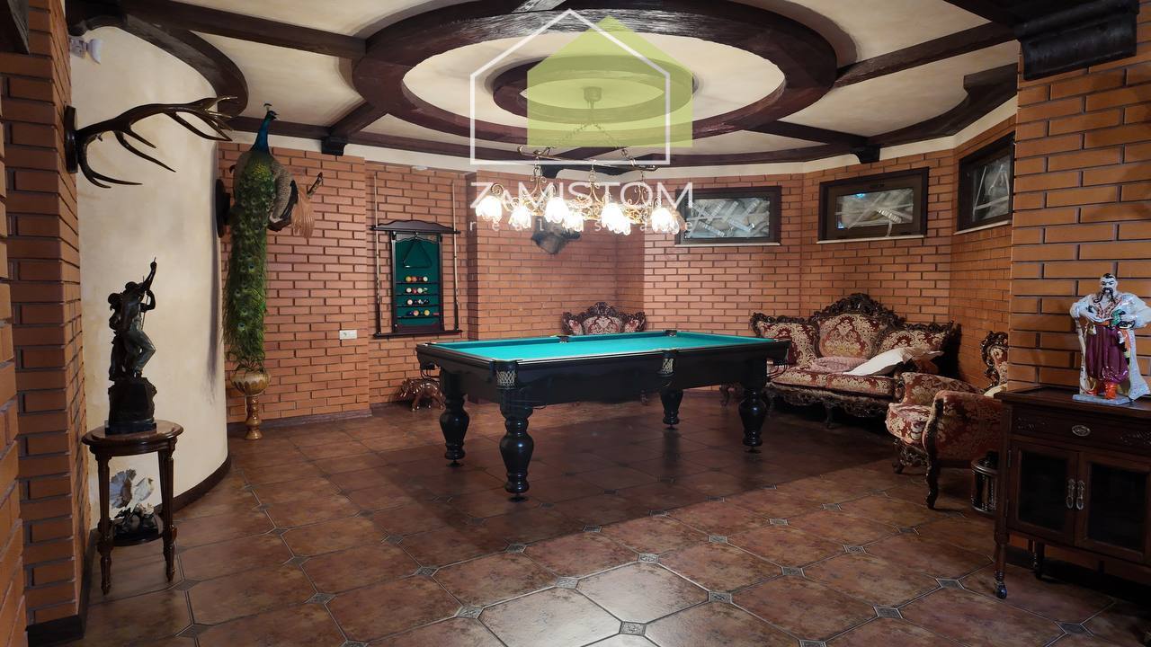 Продажа коттеджа 680 м²