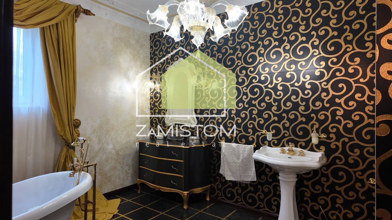 Продажа коттеджа 680 м²