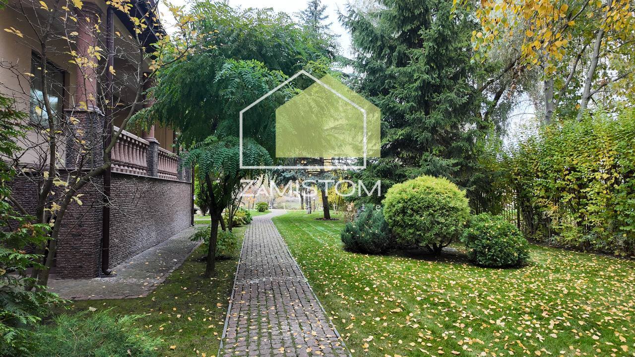 Продажа коттеджа 680 м²