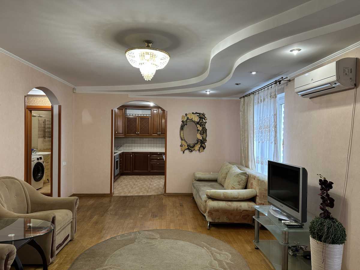 Продажа 3-комнатной квартиры 106 м², Анны Ахматовой ул., 43