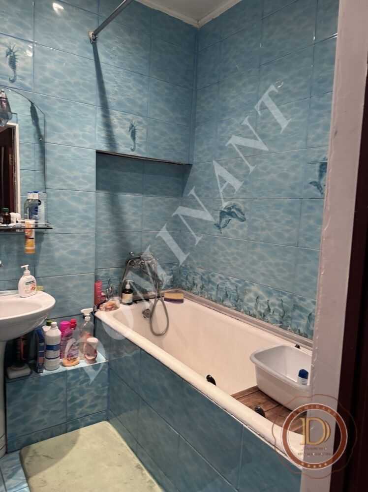 Продаж 2-кімнатної квартири 56 м², Сталеварів вул., 25