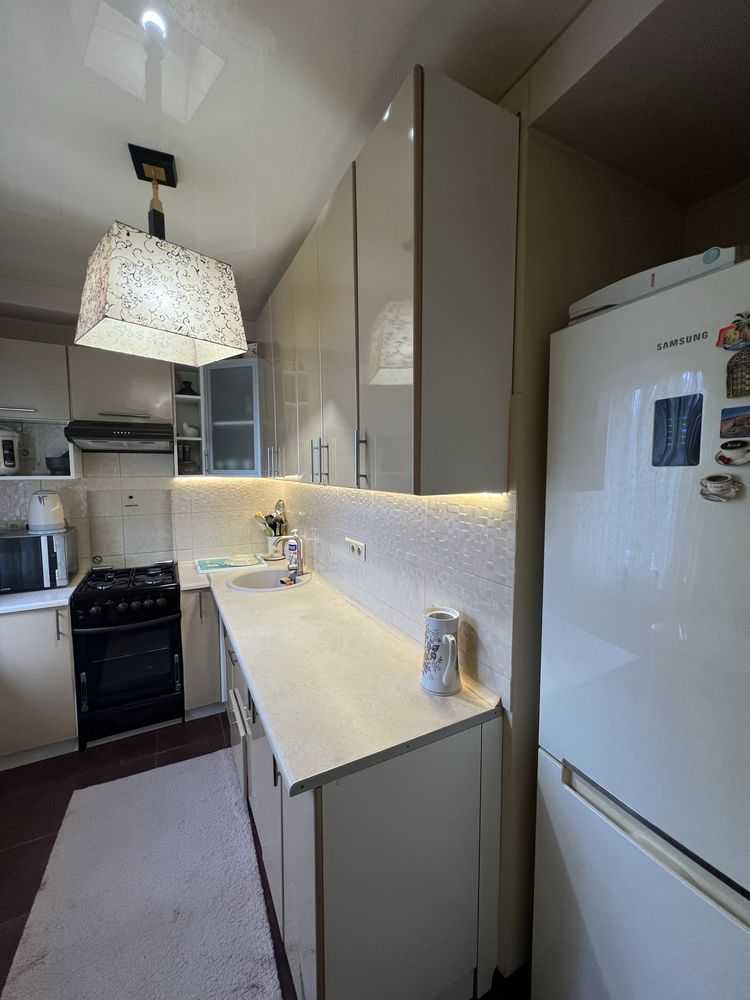 Продаж 2-кімнатної квартири 45 м², Зодчих вул.