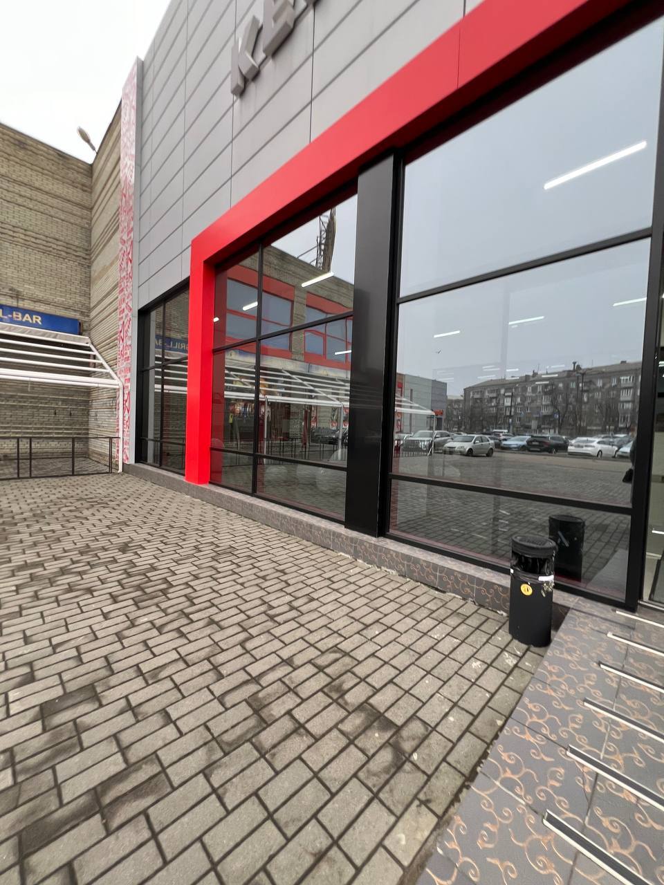 Оренда комерції 1160 м², Богдана Хмельницького просп., 31