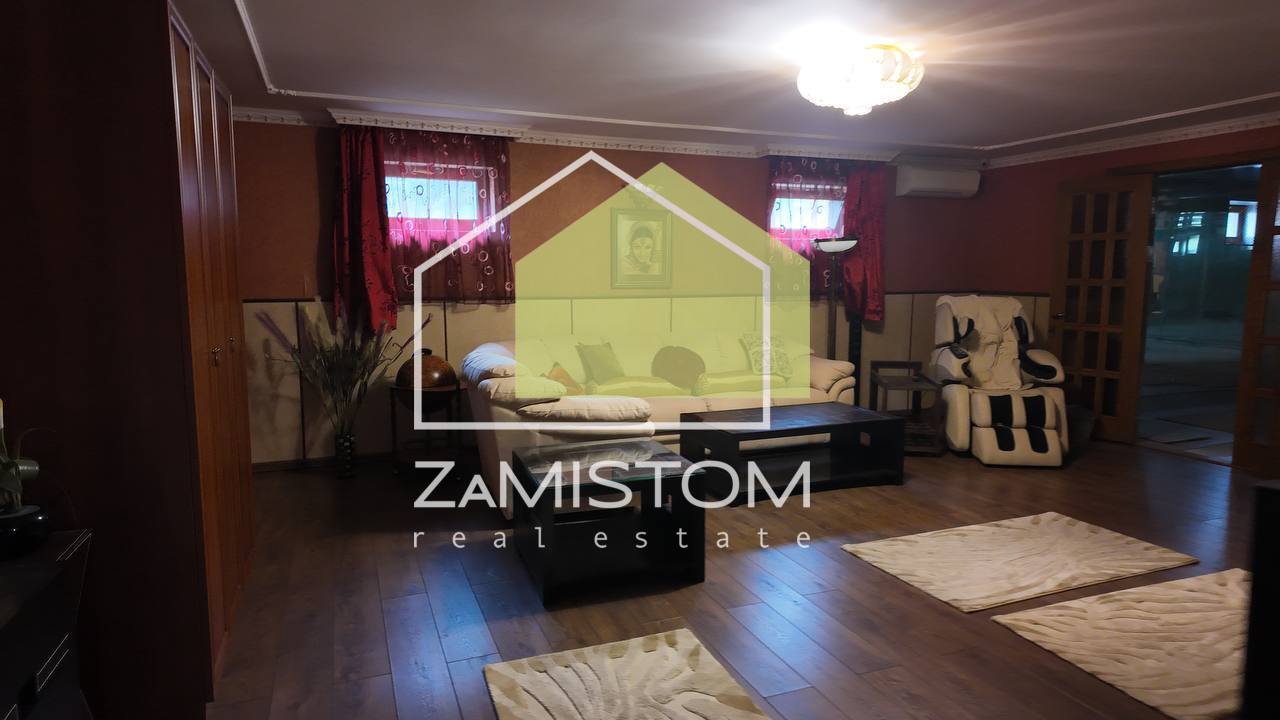 Продажа коттеджа 675 м²