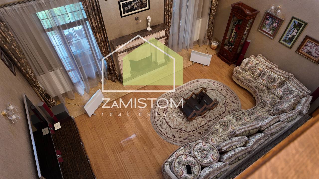 Продажа коттеджа 675 м²