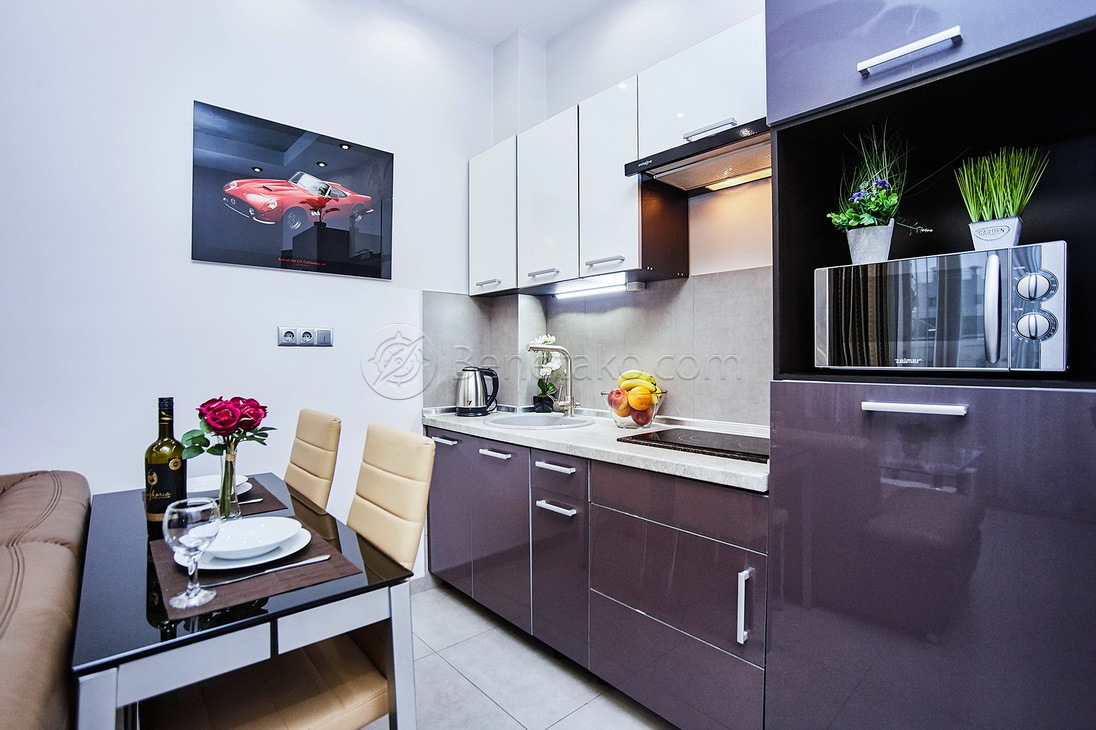 Аренда 2-комнатной квартиры 50 м², Греческая ул., 1А