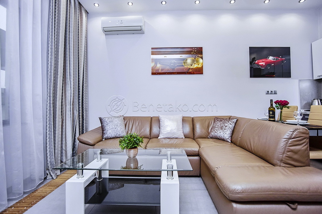 Аренда 2-комнатной квартиры 50 м², Греческая ул., 1А