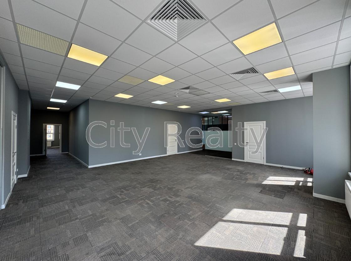 Аренда офиса 353.3 м², Елены Телиги ул., 6