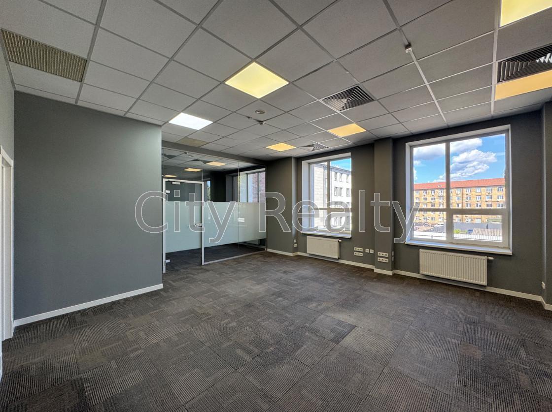 Аренда офиса 353.3 м², Елены Телиги ул., 6
