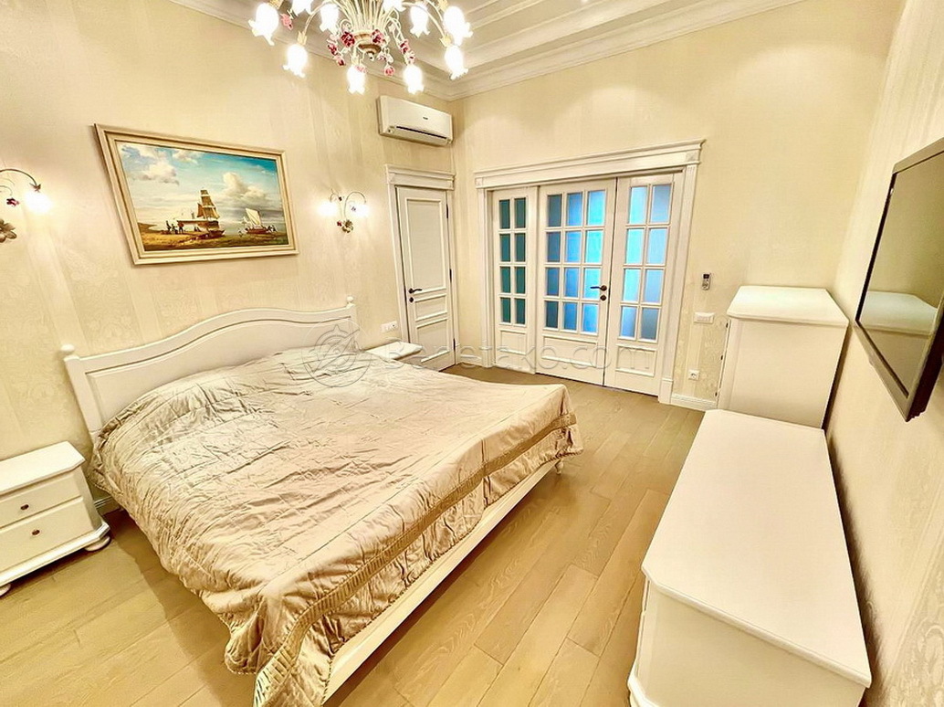 Аренда 3-комнатной квартиры 150 м², Гагаринское Плато ул., 5/3