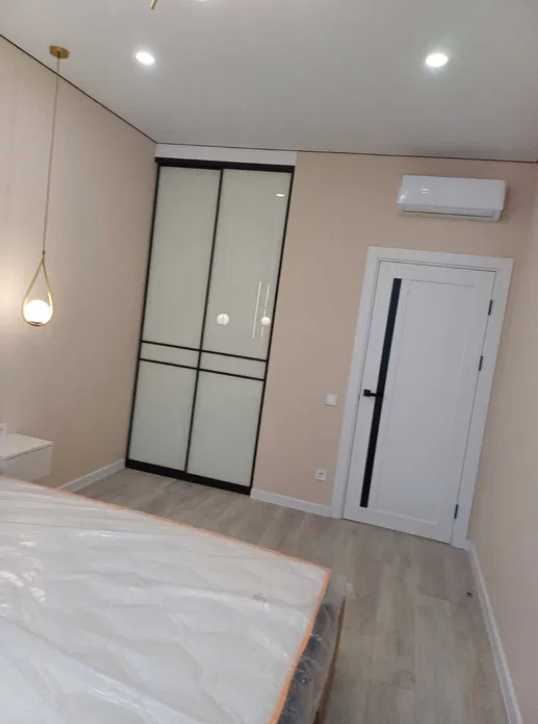 Продаж 1-кімнатної квартири 45 м², Курортный пров.