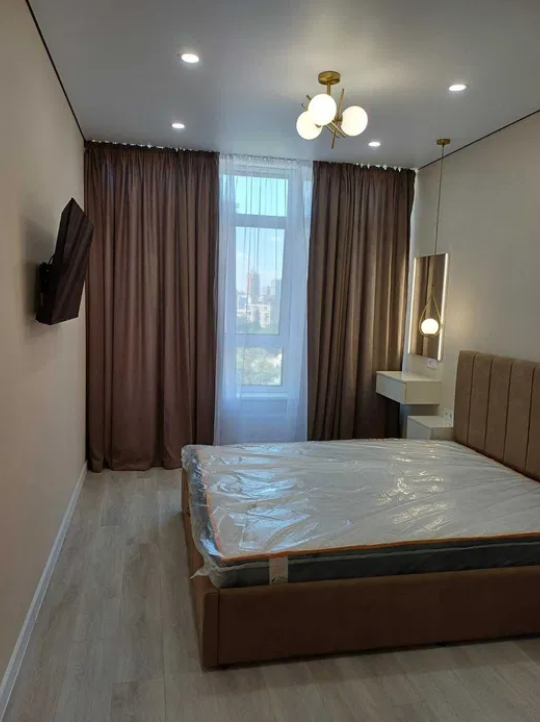 Продаж 1-кімнатної квартири 45 м², Курортный пров.