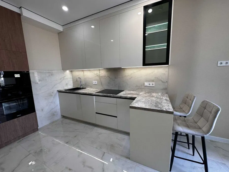 Продаж 1-кімнатної квартири 45 м², Курортный пров.